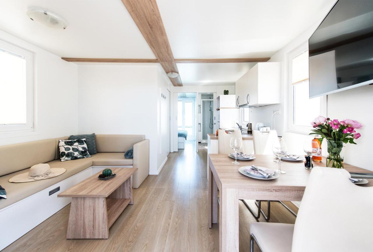 Marina Luxury Houseboat Olive Βίλα Πορτορόζ Εξωτερικό φωτογραφία